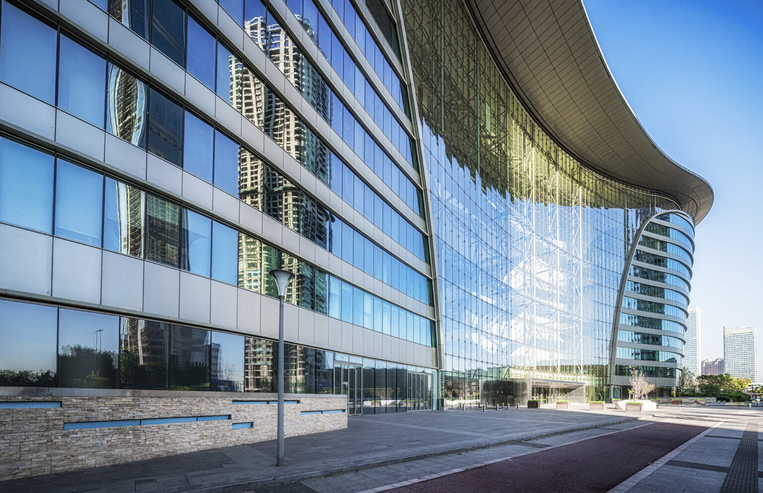 Bucharest office space market shows signs of recovery cladire-de-birouri