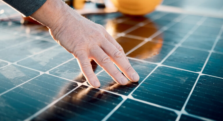 Decizie definitivă pe piața energiei: Furnizorii de energie nu pot modifica unilateral contractele de furnizare