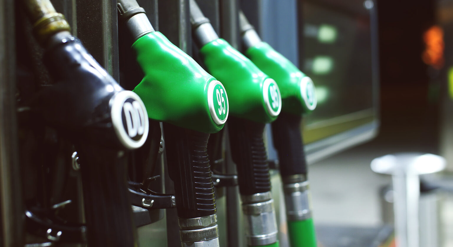Fuel ordinance could be adopted tomorrow, despite ESC negative opinion scumpire carburanți