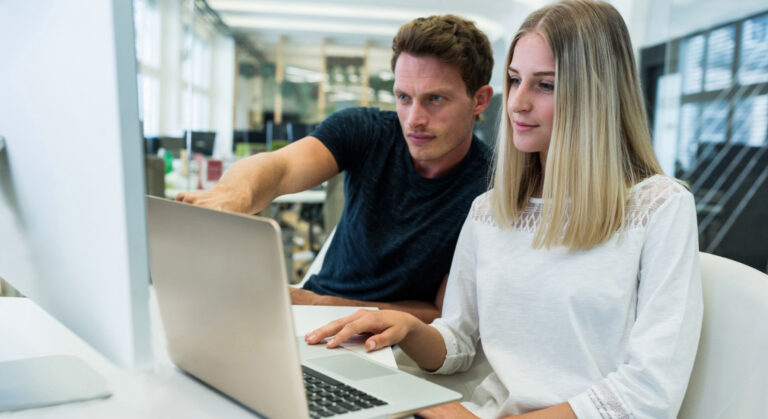 Doar 18% dintre companii reușesc să obțină valoare din AI, deși 86% își cresc investițiile tech-ai