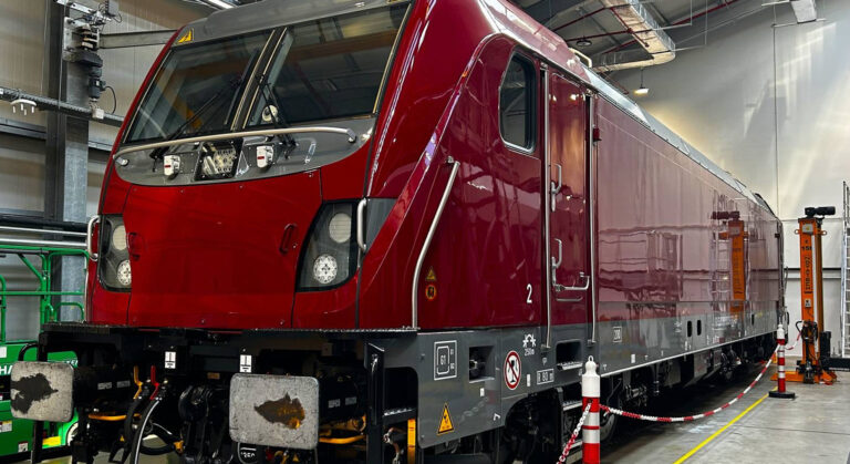 Alstom livrează către ARF prima locomotivă electrică de nouă generație din România, ce susține mobilitatea feroviară sustenabilă