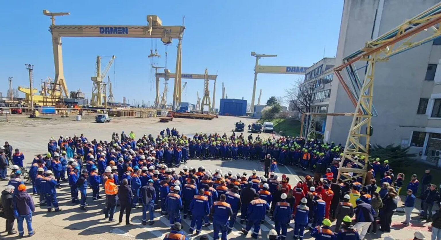 The Mangalia Shipyard enters bankruptcy proceedings.