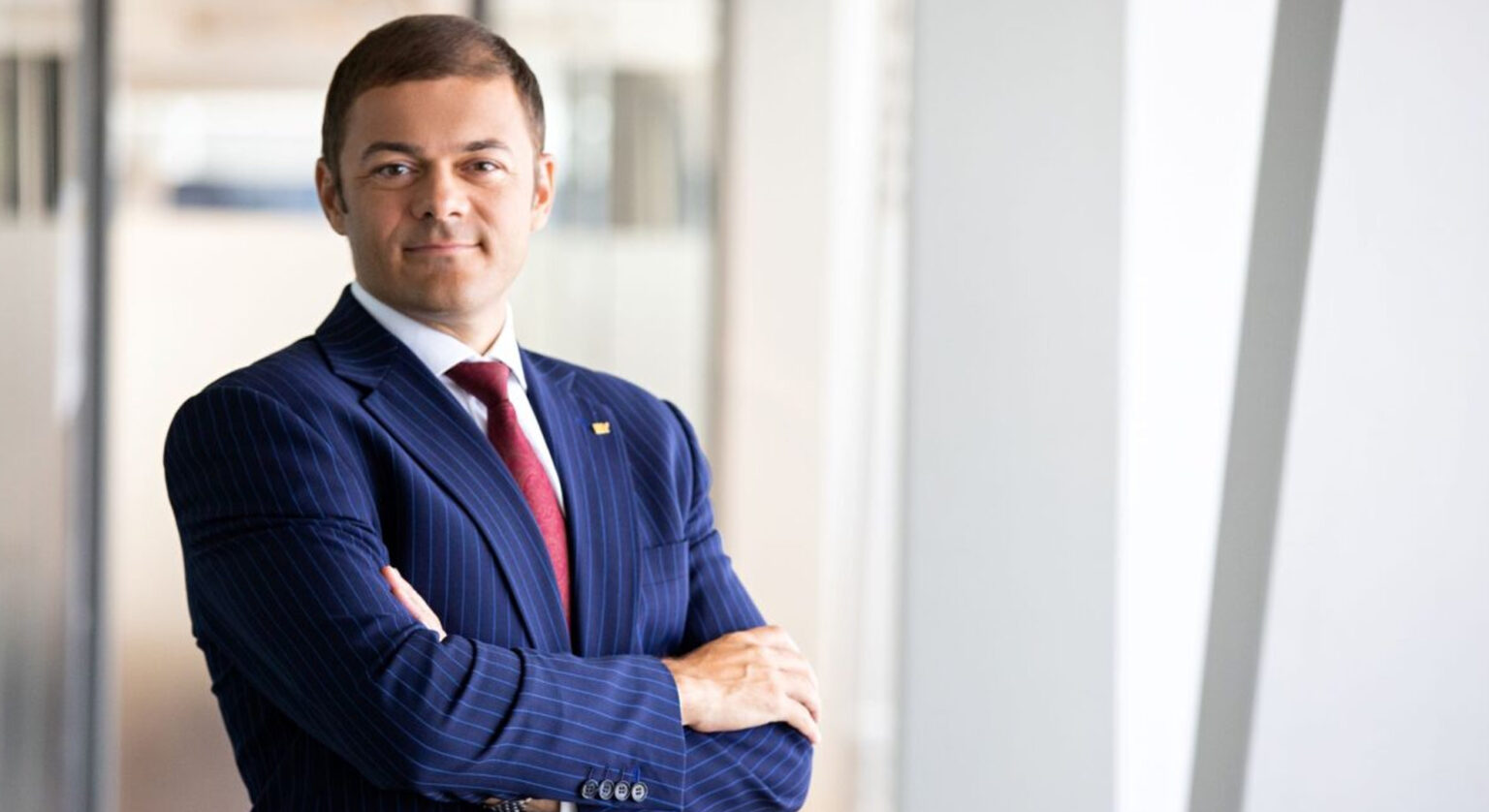 OECD and Romania: Credibility, Interest Rates, Investments, and Accelerated Reforms