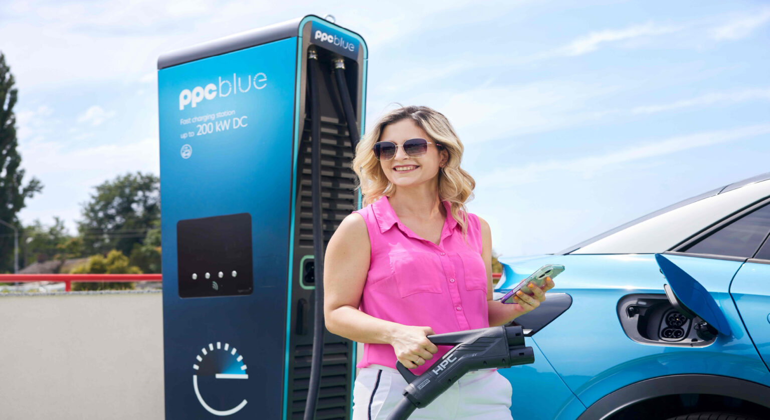 PPC blue și Dedeman își unesc forțele pentru extinderea infrastructurii de mobilitate electrică în România