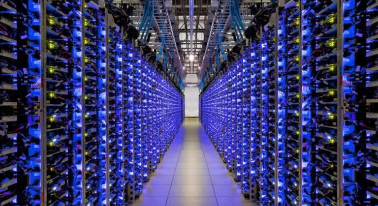 Investițiile anuale în centre de date ar putea ajunge la 1,8 tln. USD, până în 2050