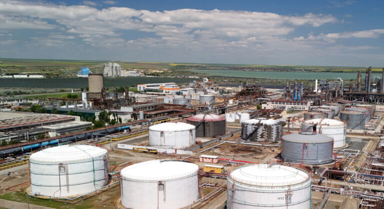 Rompetrol investește în modernizarea a cinci rezervoare strategice